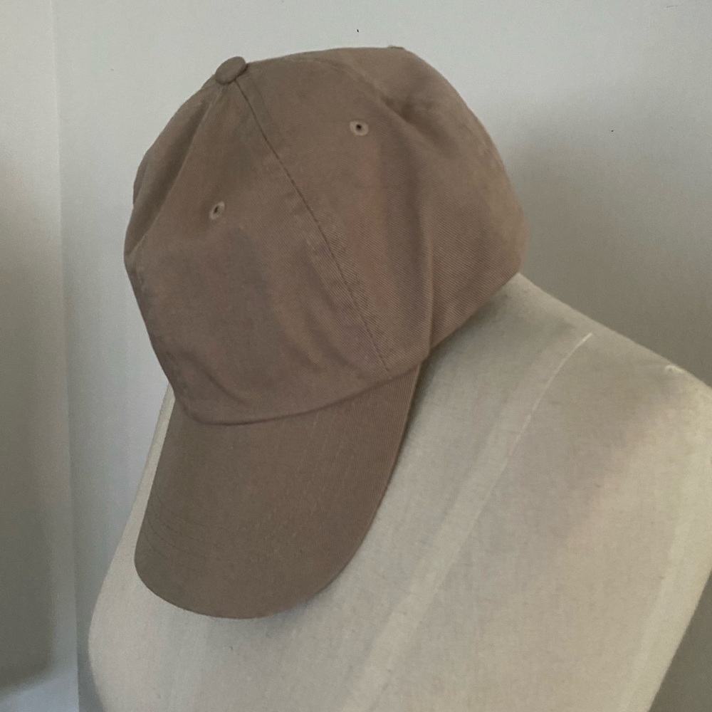Neutral Cap